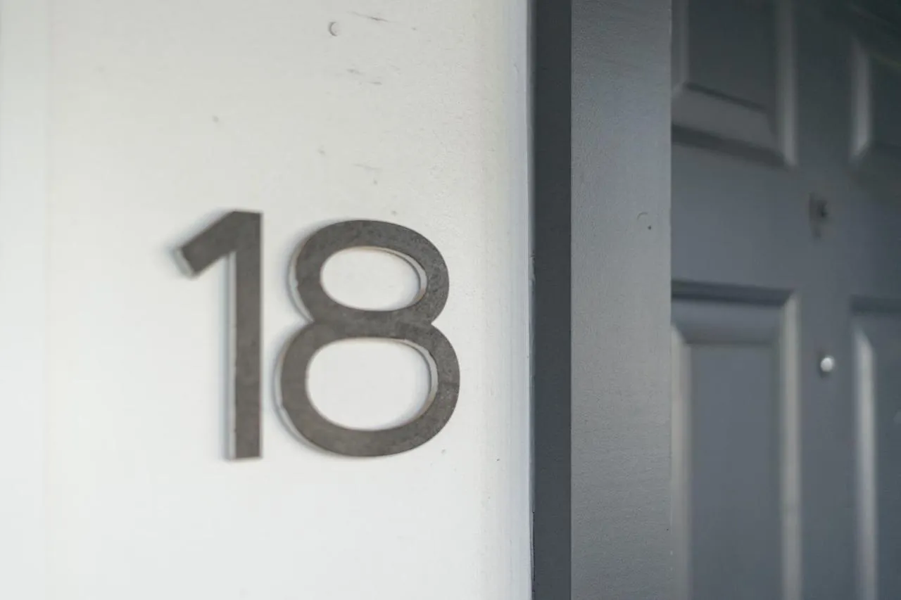 Discover Uptown! Quiet Location & Parking & Washer Dryer Phoenix 0*,