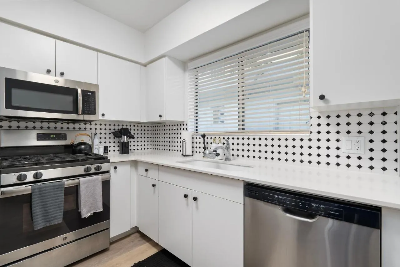 Discover Uptown! Quiet Location & Parking & Washer Dryer Phoenix 0*,  États-Unis